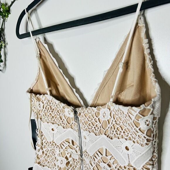 Lulu’s White Macrame Lace Overlay Nude Dress Bridal Rehearsal NWT! - Picture 7 of 11